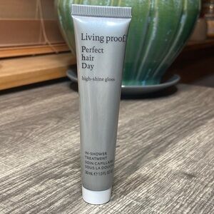 🌵5 for $20🌵Living Proof Silver High-Shine Gloss